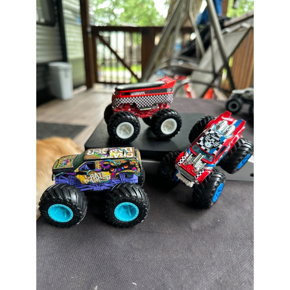 Hot Wheels Monster Trucks Lot of 3 Crate Danger VW Drag Bus Night Shifter 1:64
